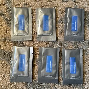 🎁 6 - Samples of Dermalogica Daily Milkfoliant